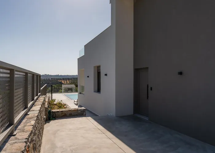 Phyllion Boutique Villas