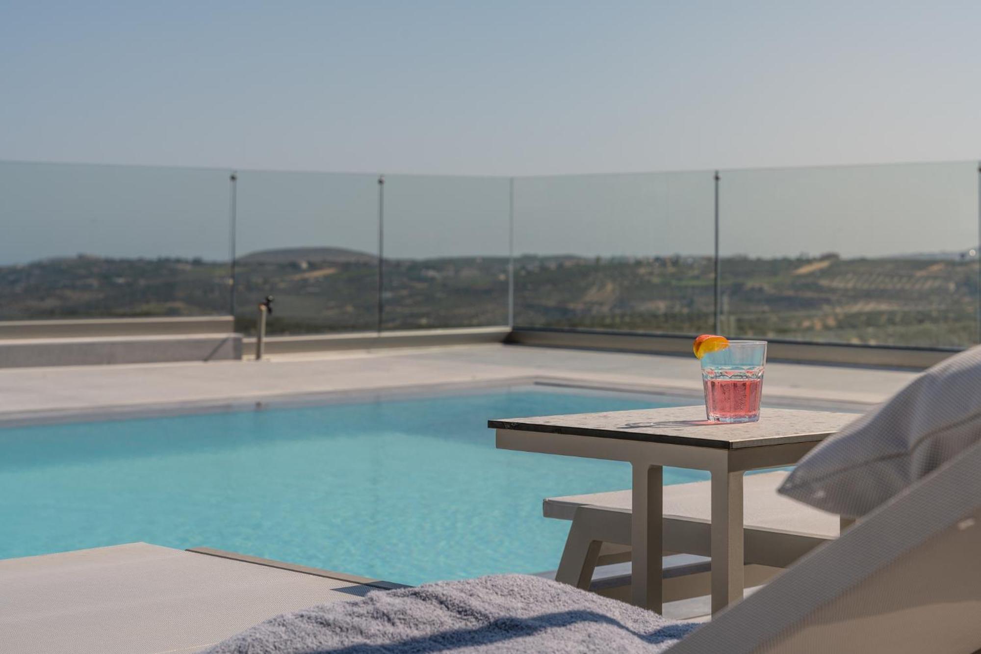 Phyllion Boutique Villa